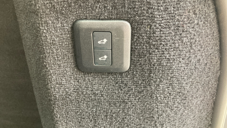 Land Rover Range Rover Sport 3.0 D250 HSE Silver 5dr Auto [7 Seat] Diesel Estate